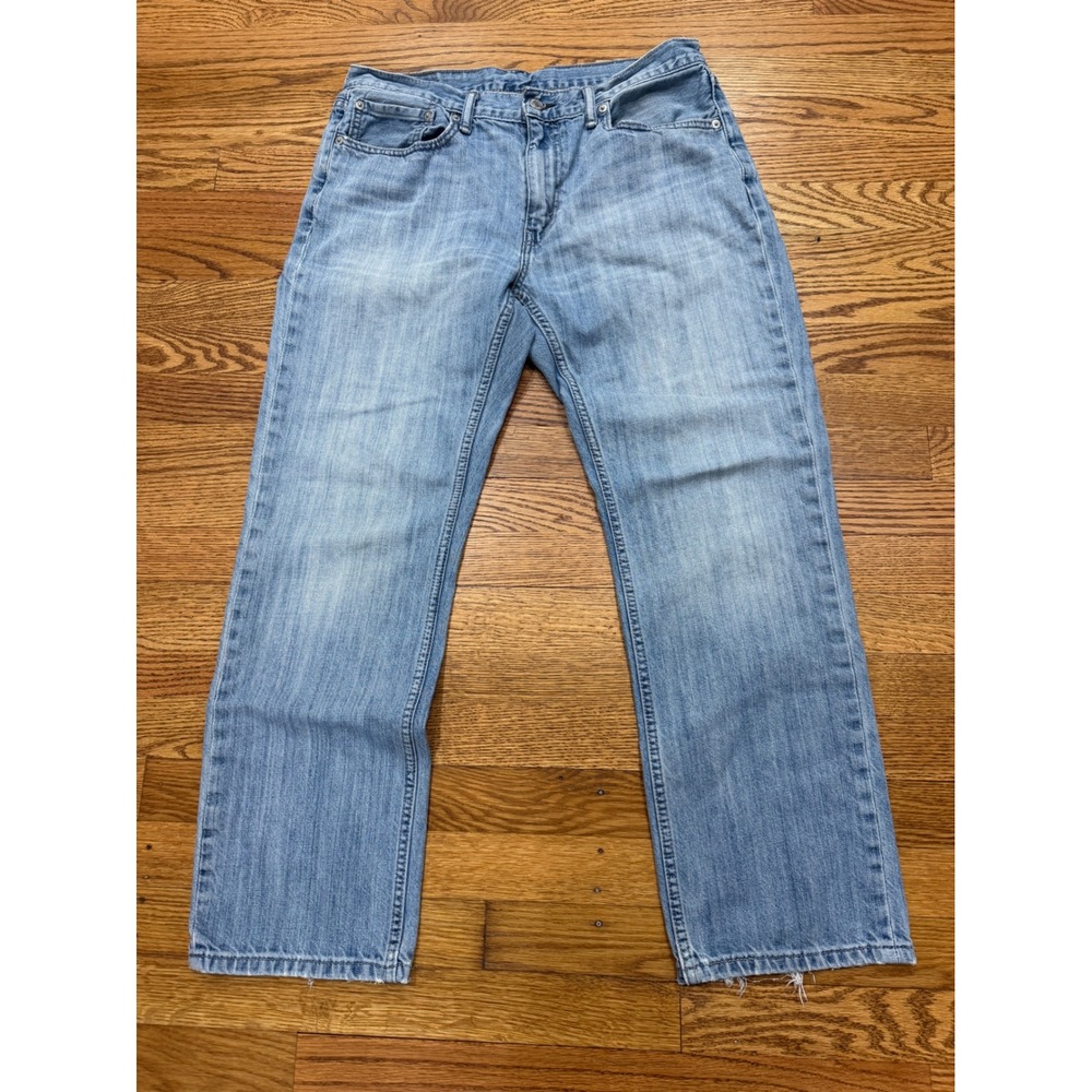 Levis 514 Straight Fit Jeans Mens 34x30 Light Wash Blue Denim Distressed